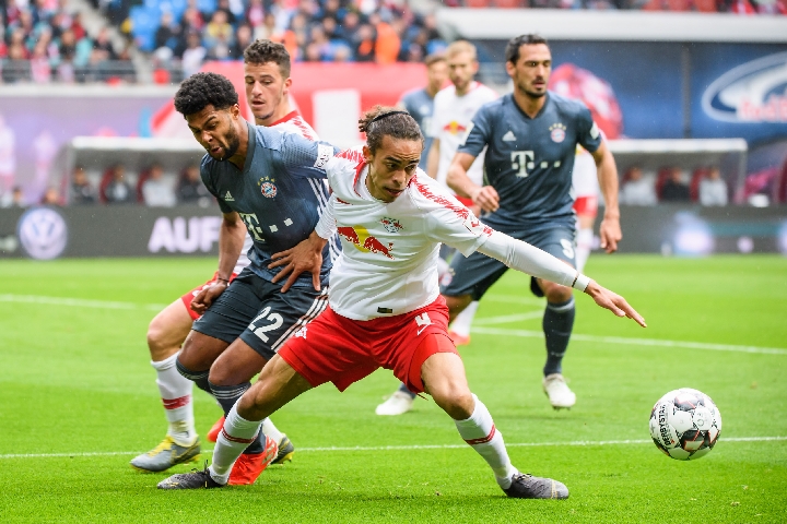 多特蒙德紧追不舍,客场全力出击缩小与榜首差距  多特蒙德紧追不舍,客场全力出击缩小与榜首差距