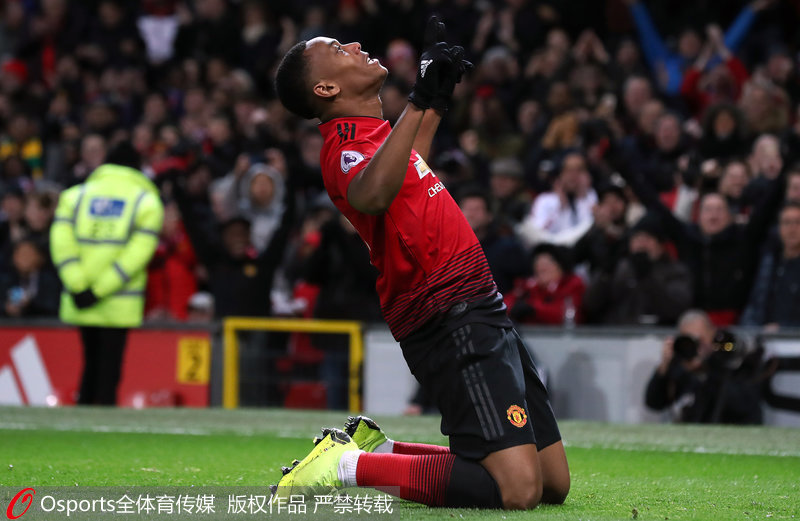 格瓦迪奥尔头槌破门曼城客场险胜狼队扩大优势  格瓦迪奥尔头槌破门曼城客场险胜狼队扩大优势